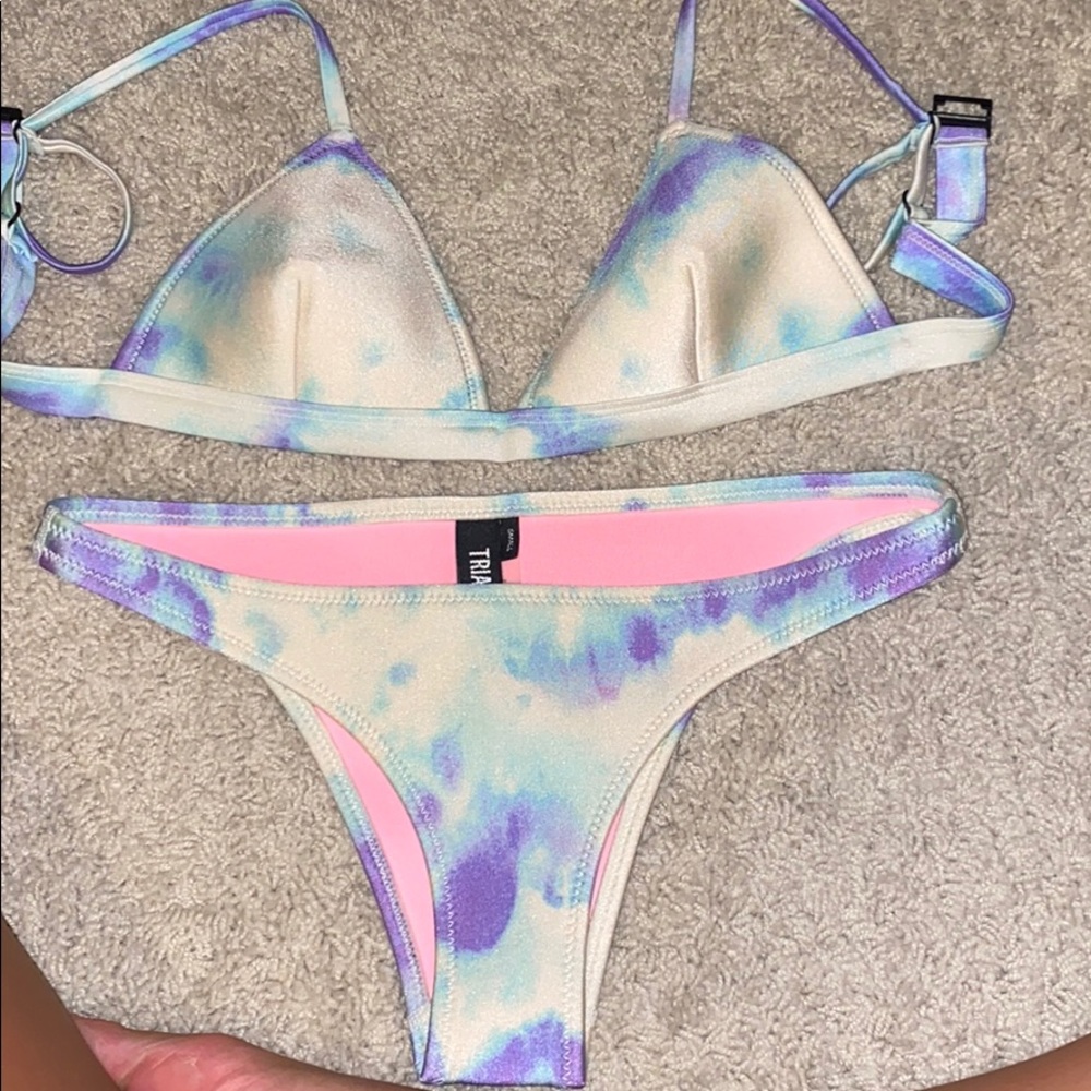Size small top&bottom blue/white tie dye TRIANGL